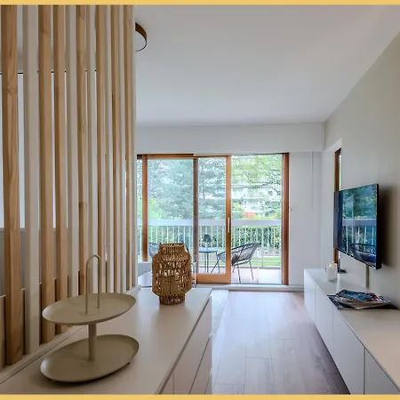 Le 32 I I Apartment